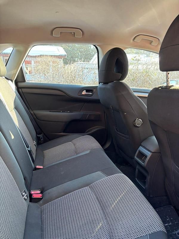 Begagnad Citroën C4 114 HK (83 kW) 2014