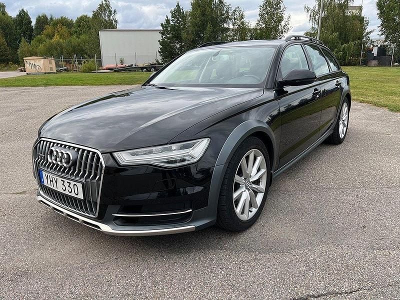 Svart Begagnad 2016 Audi A6 Allroad Ambition Kombi | 209 000 kr (Marknadspris) - Bild 1/4