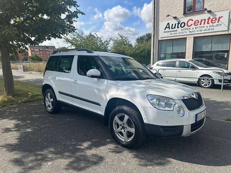 Vit Begagnad 2010 Skoda Yeti Experience SUV | 54 000 kr (Marknadspris) - Bild 1/4