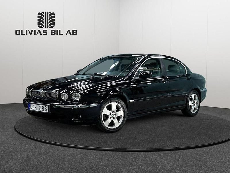 Svart Begagnad 2007 Jaguar X-type Sedan | 79 400 kr (Dyr) - Bild 1/4