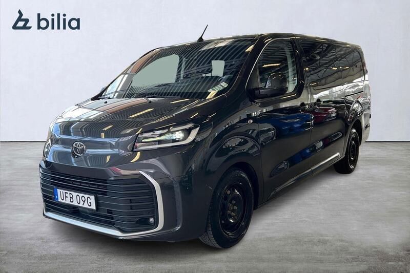 Titanium grey (kkj) Begagnad 2024 Toyota Proace Van | 539 900 kr - Bild 1/3