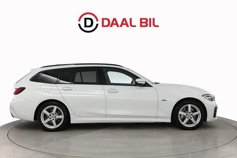 Begagnad BMW 330 M Sport 292 HK (214 kW) 2022 Vit Kombi