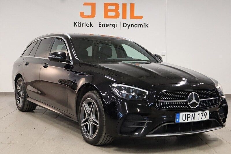 Svart Begagnad 2021 Mercedes E300 AMG line Kombi | 369 900 kr (Marknadspris) - Bild 1/4