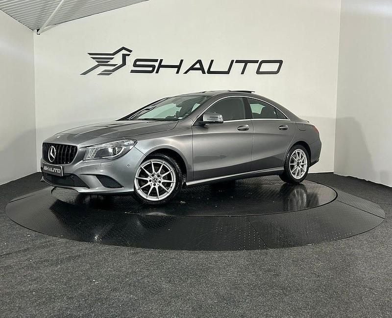 Grå Begagnad 2015 Mercedes 220 Sportkupé | 159 900 kr (Marknadspris) - Bild 1/4