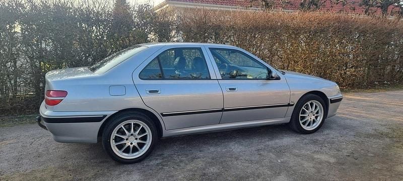 Grå Begagnad 2002 Peugeot 406 Sedan | 35 000 kr - Bild 1/4