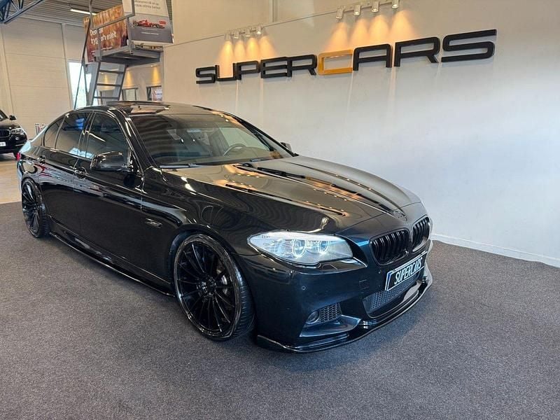Svart Begagnad 2010 BMW 535 M Sport Sedan | 248 000 kr - Bild 1/4