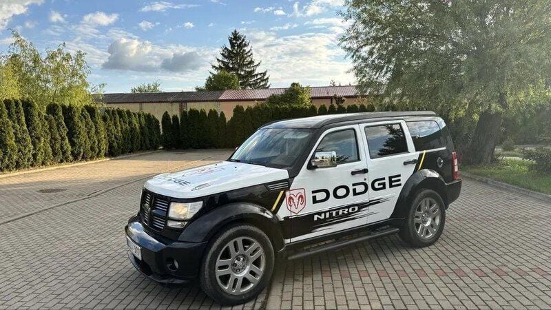 Svart Begagnad 2008 Dodge Nitro SUV | 99 500 kr - Bild 1/4