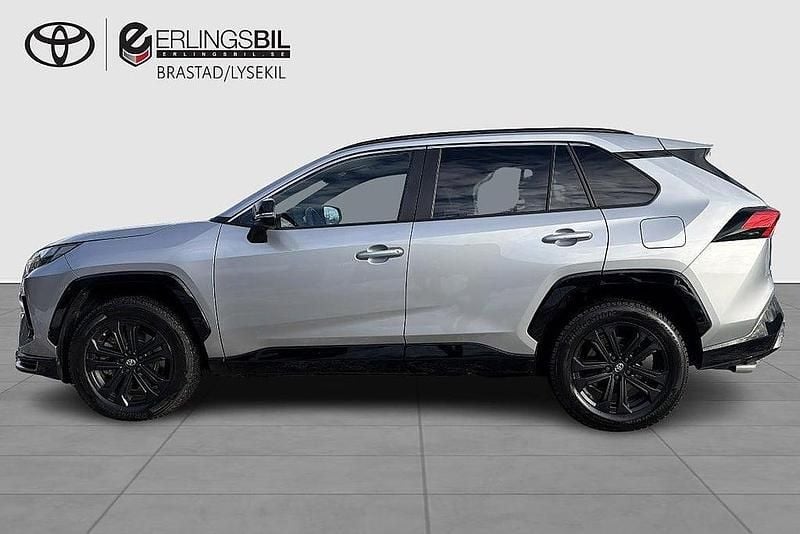 Begagnad Toyota RAV4 Hybrid Sport 185 HK (136 kW) 2025 Silver SUV