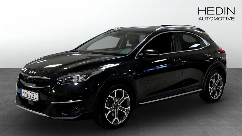 Svart (black) Begagnad 2022 Kia XCeed Advance SUV | 249 900 kr (Marknadspris) - Bild 1/4