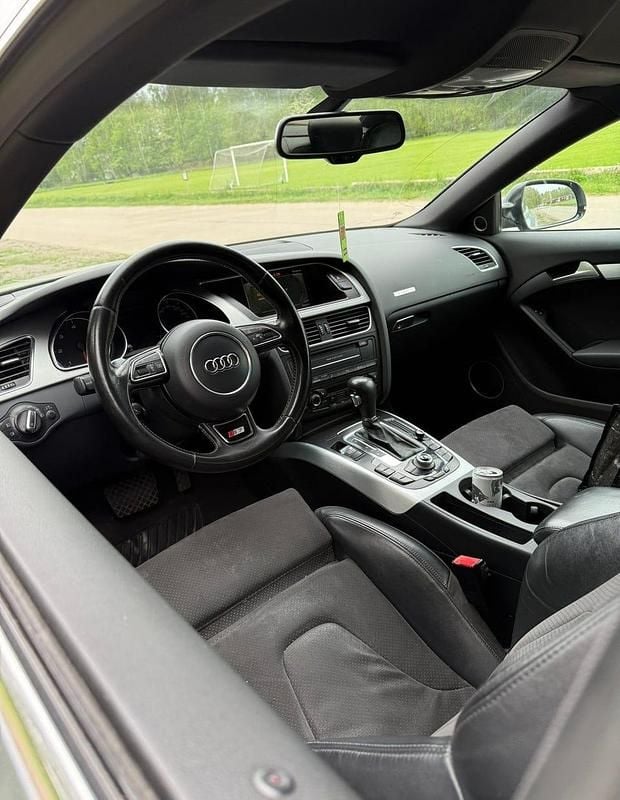 Begagnad Audi A5 239 HK (175 kW) 2011 Sportkupé