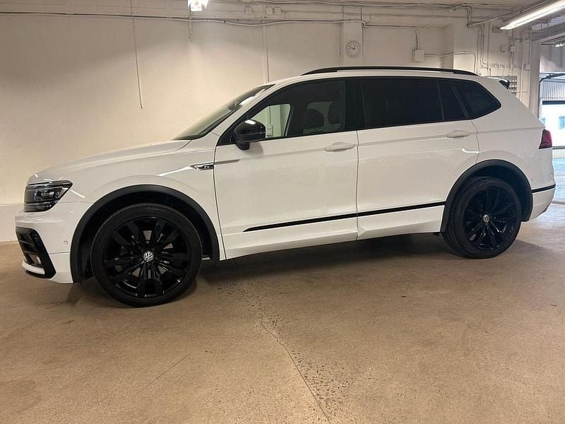 Vit Begagnad 2021 VW Tiguan Allspace GT SUV | 359 000 kr (Marknadspris) - Bild 1/4
