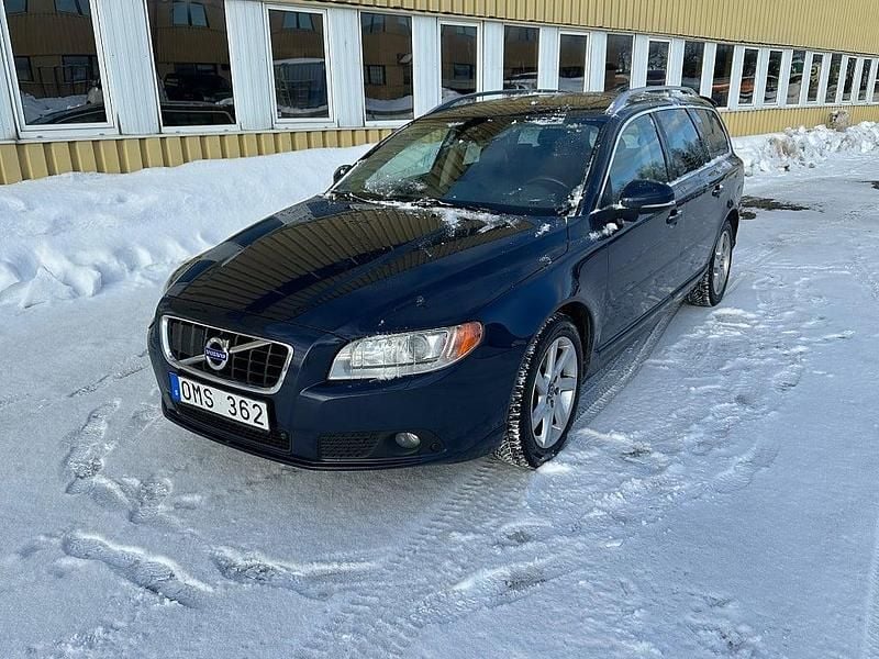 Blå Begagnad 2012 Volvo V70 Summum Kombi | 69 900 kr (Bra pris) - Bild 1/4