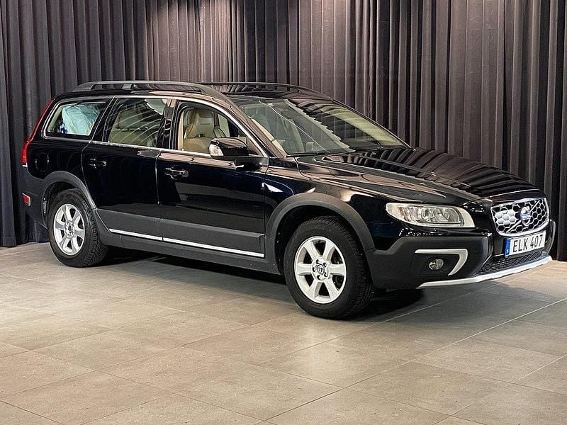 Svart Begagnad 2014 Volvo XC70 Executive Kombi | 229 000 kr (Marknadspris) - Bild 1/4
