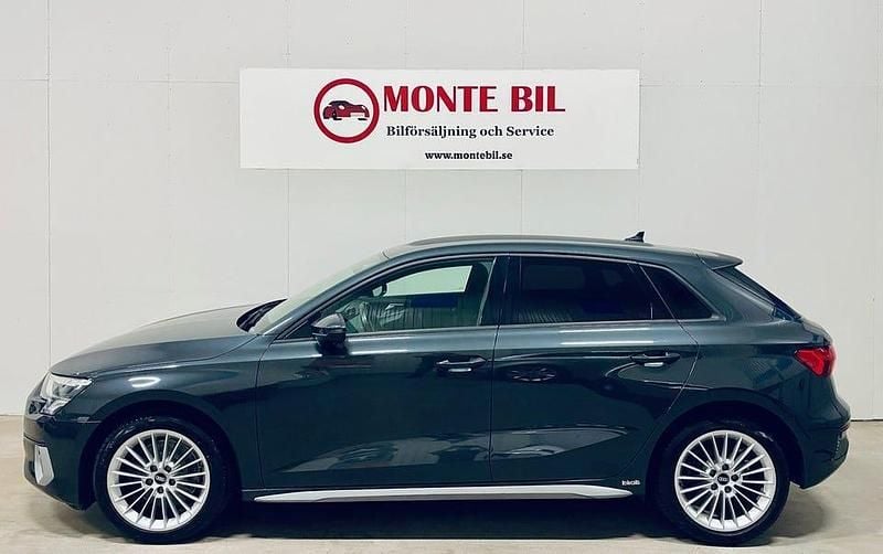 Begagnad Audi A3 Comfort 150 HK (110 kW) 2021 Grå Sedan