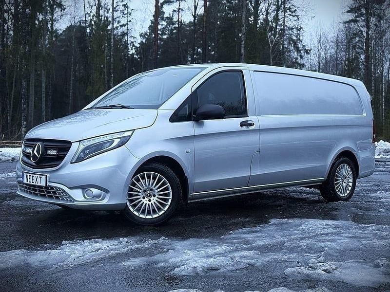 Silver Begagnad 2022 Mercedes Vito Van | 249 900 kr (Superpris) - Bild 1/4