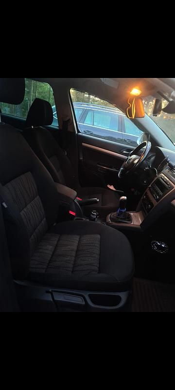 Begagnad Skoda Octavia 160 HK (117 kW) 2009 Kombi