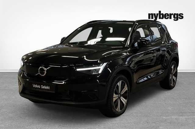Begagnad Volvo XC40 Core 175 kW (238 HK) 2023 Svart SUV