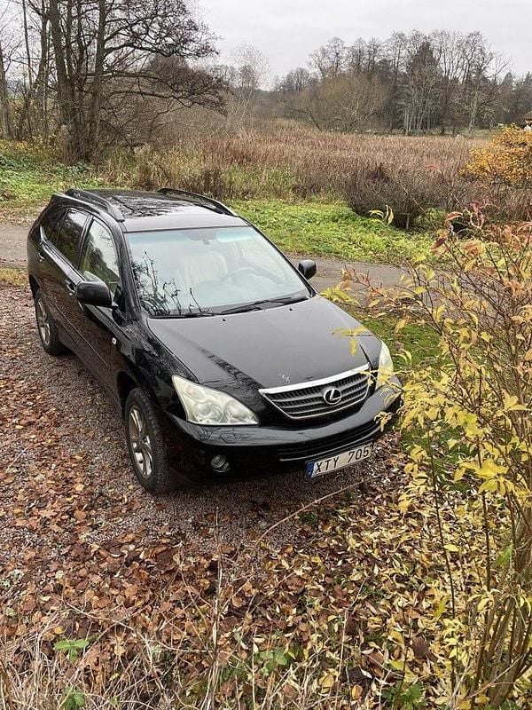 Begagnad 2006 Lexus RX400h SUV | 52 000 kr (Bra pris) - Bild 1/4