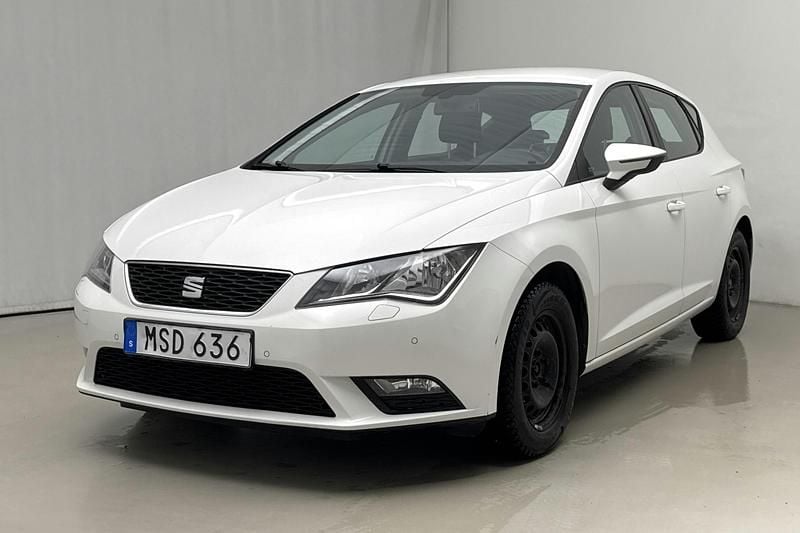 Vit Begagnad 2015 Seat Leon Style | 102 000 kr (Marknadspris) - Bild 1/4