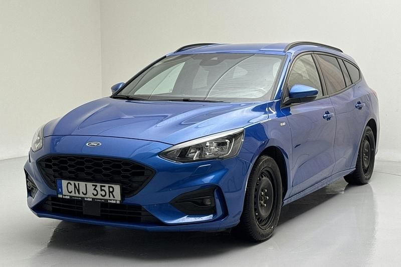 Blå Begagnad 2020 Ford Focus ST-Line Kombi | 144 800 kr (Bra pris) - Bild 1/4