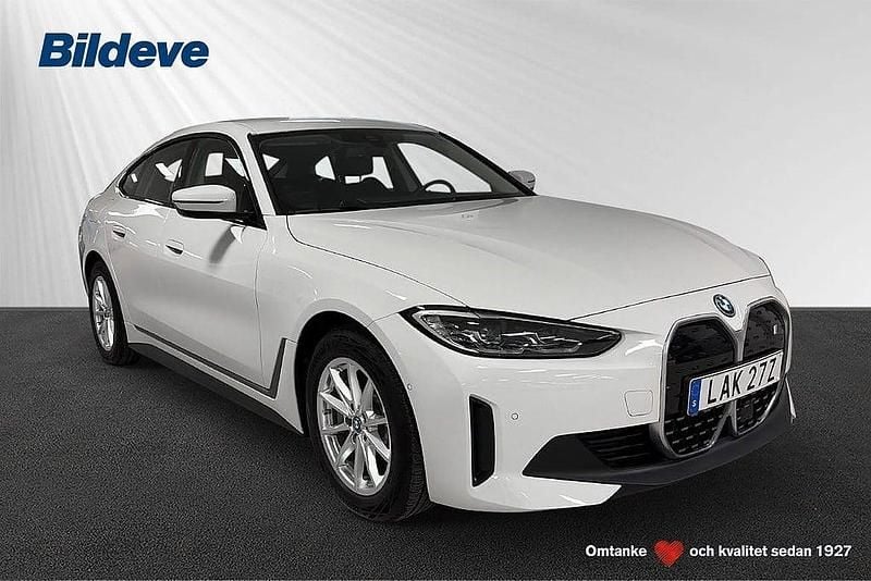 Begagnad BMW i4 253 kW (344 HK) 2023 Vit Sedan