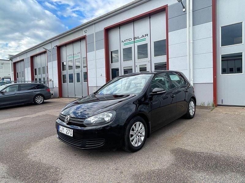 Svart Begagnad 2011 VW Golf VI Halvkombi | 79 900 kr (Lite dyr) - Bild 1/4