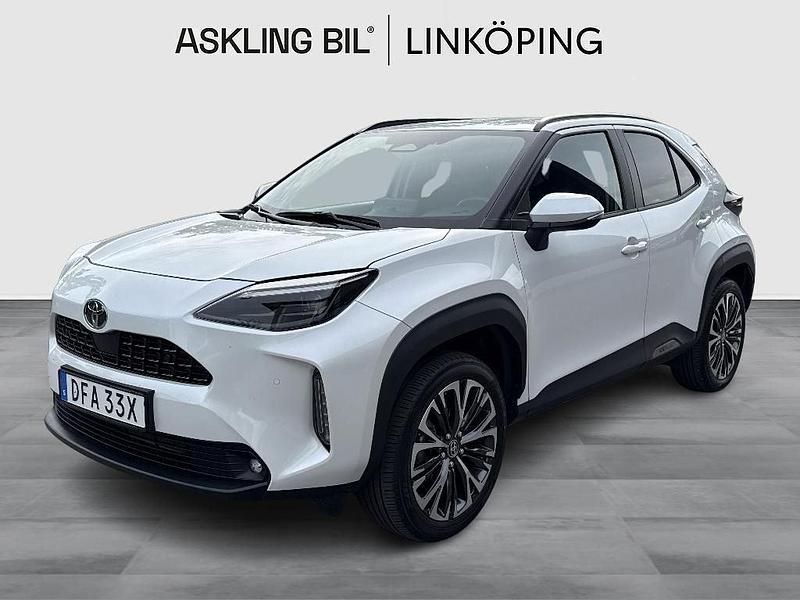 Vit Begagnad 2024 Toyota Yaris Cross Style SUV | 369 000 kr (Lite dyr) - Bild 1/4