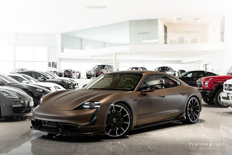 Brun Begagnad 2021 Porsche Taycan 4S Sedan | 995 000 kr - Bild 1/4