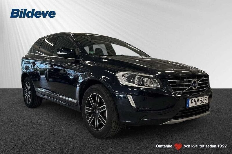 Mörkblå Begagnad 2017 Volvo XC60 Standard SUV | 259 900 kr (Bra pris) - Bild 1/4