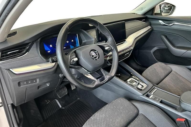 Begagnad Skoda Octavia 2021 Vit Kombi