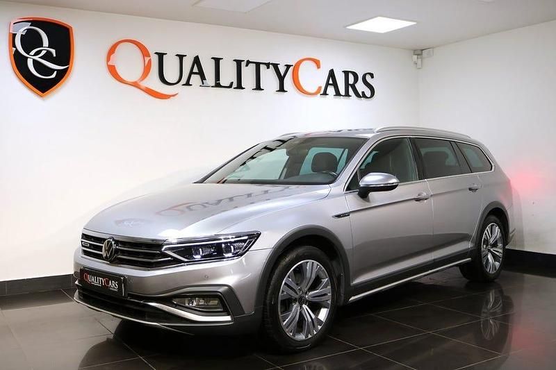 Silver Begagnad 2020 VW Passat Alltrack Kombi | 294 000 kr (Lite dyr) - Bild 1/4