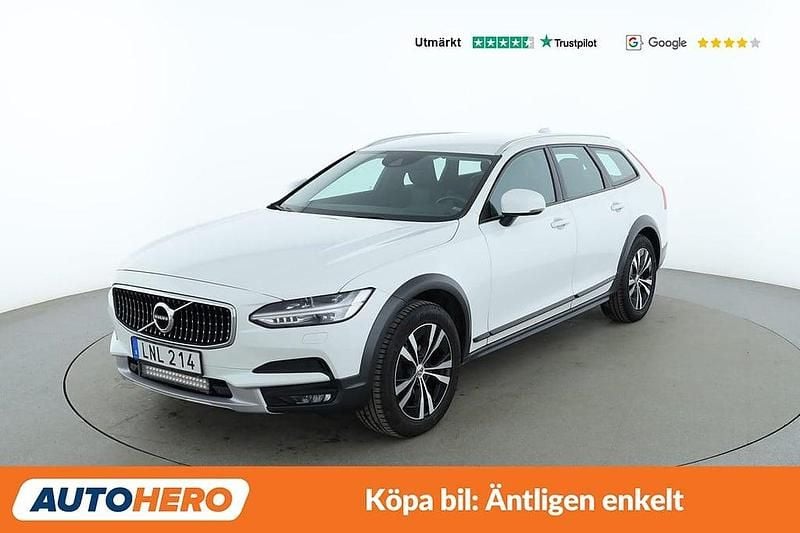 Vit Begagnad 2019 Volvo V90 CC Kombi | 262 000 kr (Bra pris) - Bild 1/4