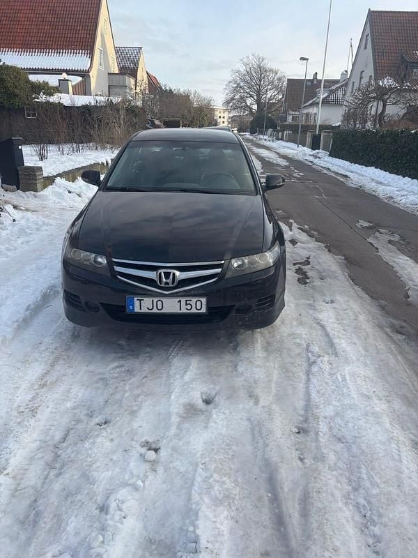 Begagnad Honda Accord 155 HK (114 kW) 2007