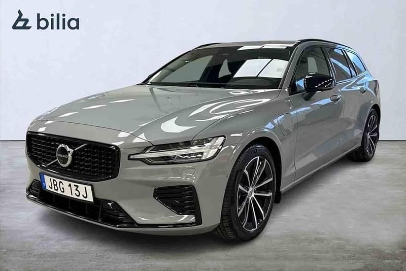 Grå Begagnad 2025 Volvo V60 Kombi | 479 900 kr (Lite dyr) - Bild 1/1