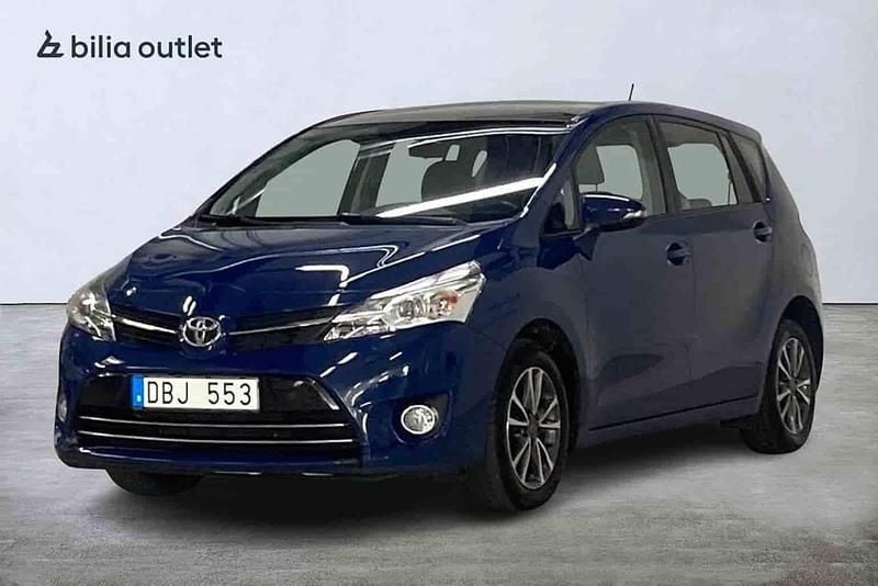 Blå Begagnad 2013 Toyota Verso Minibuss | 124 900 kr - Bild 1/1