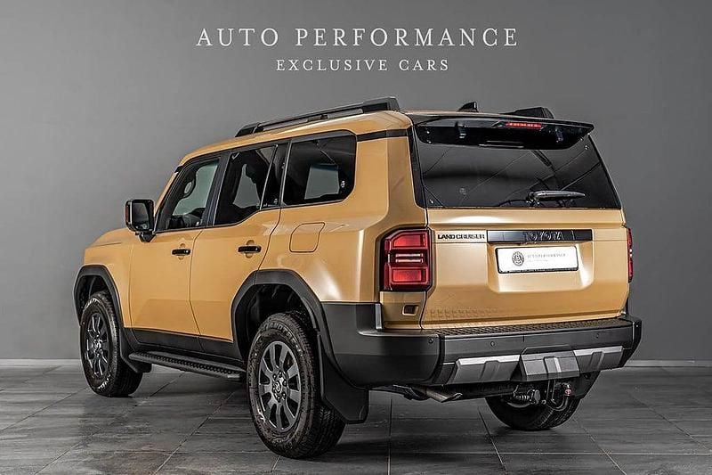 Ny Toyota Land Cruiser 204 HK (150 kW) 2025 Brun