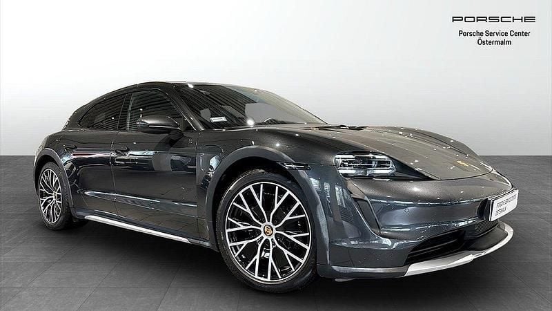 Grå Begagnad 2023 Porsche Taycan Cross Turismo Kombi | 745 000 kr (Bra pris) - Bild 1/4
