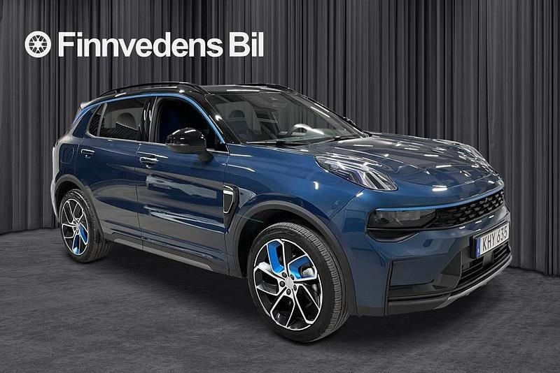 Begagnad Lynk & Co 01 264 HK (194 kW) 2023 Blå SUV