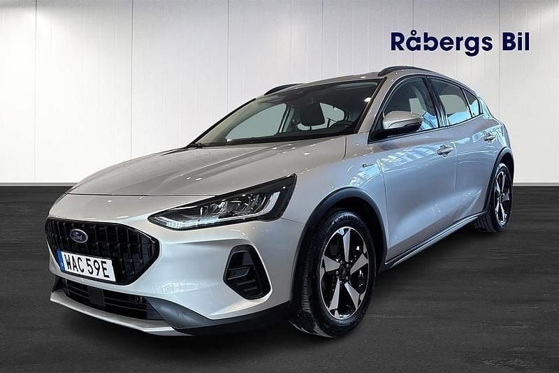 Grå Begagnad 2022 Ford Focus Business Edition Halvkombi | 209 800 kr (Lite dyr) - Bild 1/4