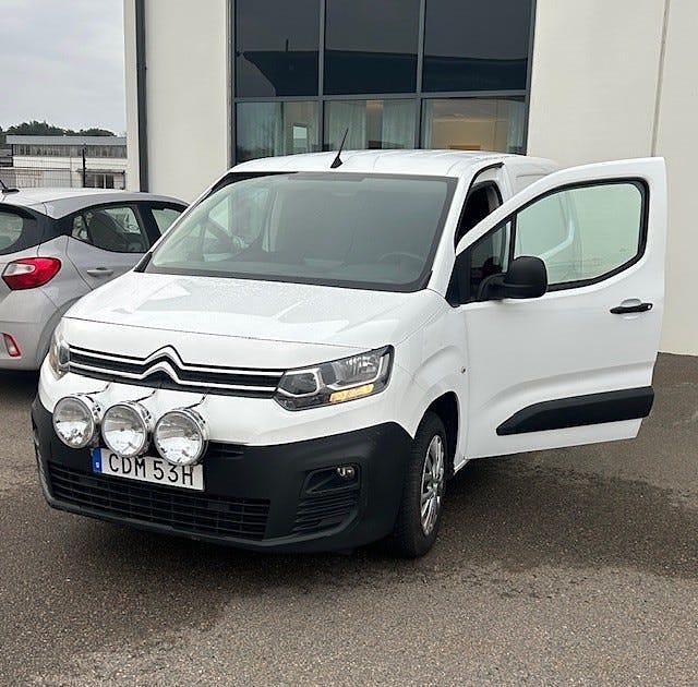 Begagnad 2020 Citroën Berlingo Minibuss | 97 000 kr (Marknadspris) - Bild 1/4