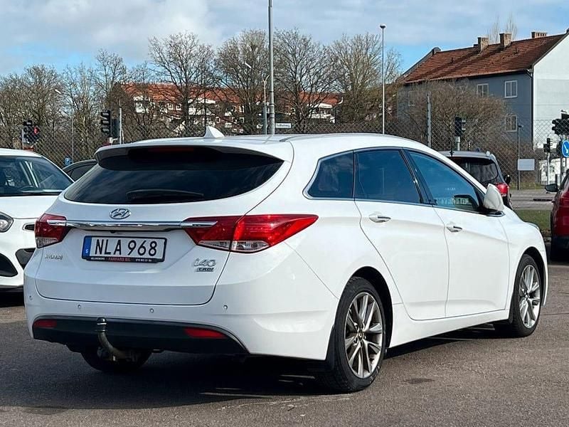 Begagnad Hyundai i40 136 HK (100 kW) 2014 Vit Kombi