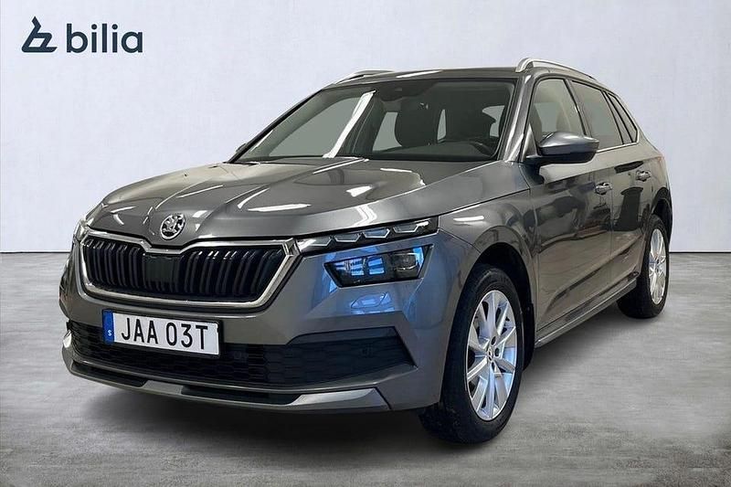 Graphite grey metallic Begagnad 2023 Skoda Kamiq Style SUV | 209 000 kr (Dyr) - Bild 1/4