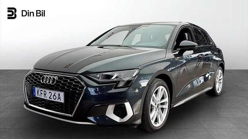 Begagnad Audi A3 Sportback Advanced Plus 150 HK (110 kW) 2023 Grå Halvkombi