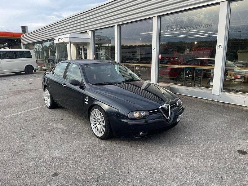 Begagnad 2000 Alfa Romeo 156 Sedan | 50 000 kr - Bild 1/4