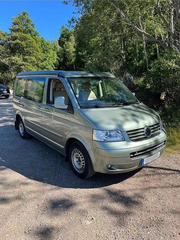 Grön Begagnad 2005 VW T5 California Van | 230 000 kr - Bild 1/4