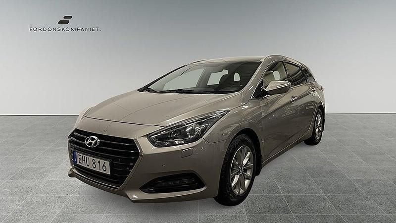 Begagnad Hyundai i40 141 HK (103 kW) 2016 Grå Kombi