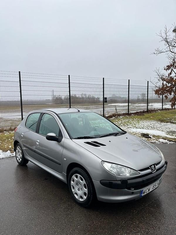 Begagnad Peugeot 206 75 HK (55 kW) 2005