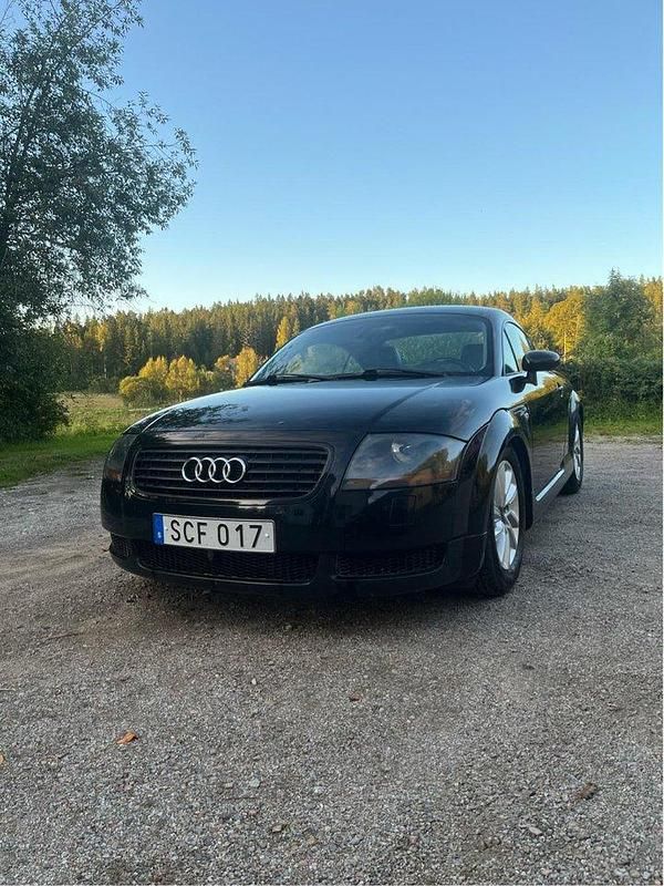 Svart Begagnad 2001 Audi TT Sportkupé | 24 000 kr (Bra pris) - Bild 1/4