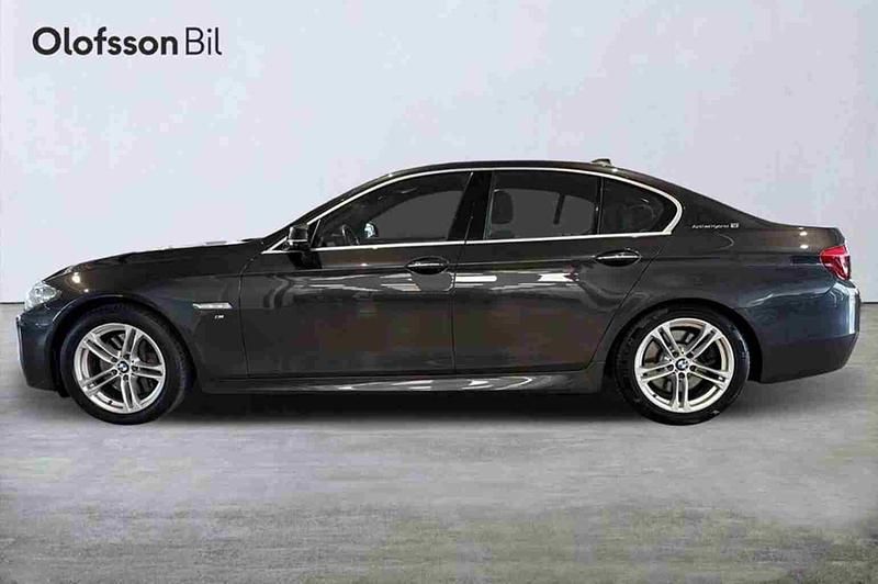 Grå Begagnad 2015 BMW ActiveHybrid 5 Sedan | 159 000 kr - Bild 1/1