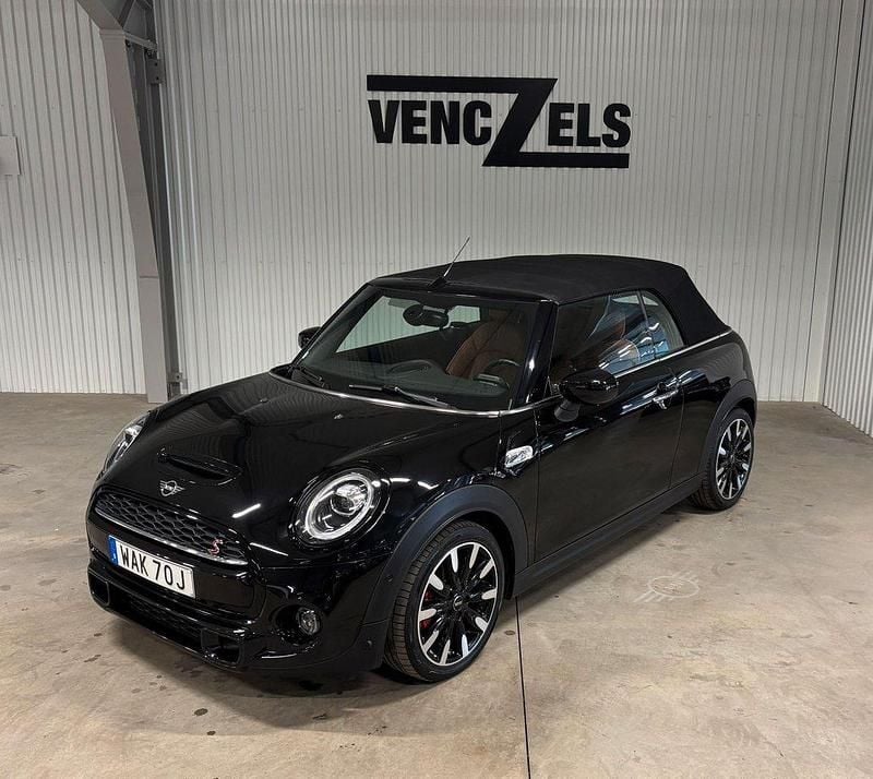 Svart Begagnad 2021 Mini Cooper S Cabriolet Chili Cab | 279 000 kr (Superpris) - Bild 1/4